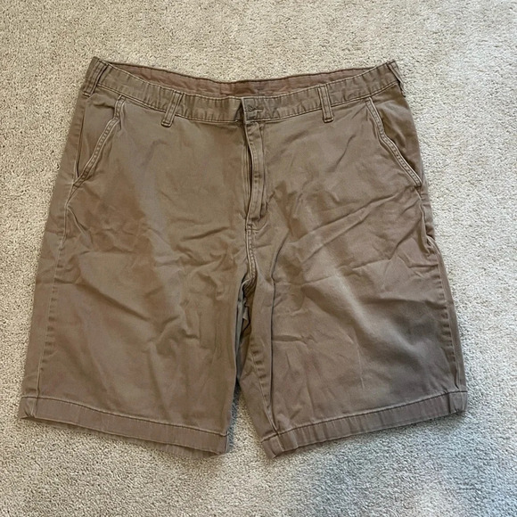 Men’s Khaki Shorts - Picture 1 of 8